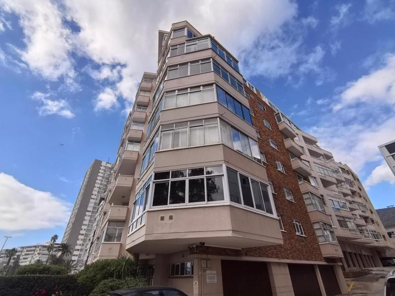 To Let 1 Bedroom Property for Rent in Sea Point Western Cape